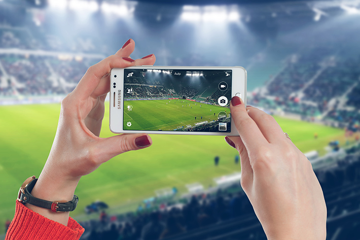 Assistir Futebol Ao Vivo: A Era Digital Transformando a Experiência dos  Torcedores - Blog BKSP