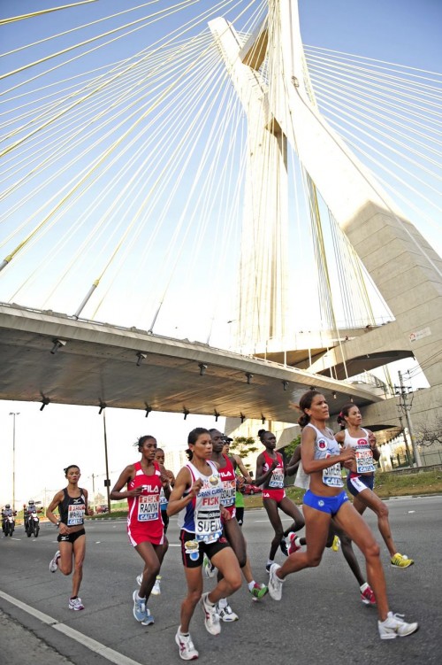 Atletas da elite feminina na Maratona de São Paulo