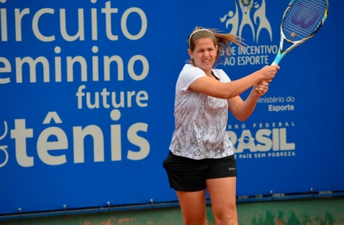 Roxane Vaisemberg no Circuito Feminino Future de tênis