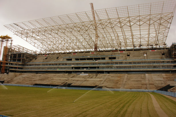 Começam obras para acesso a estádio do Corinthians