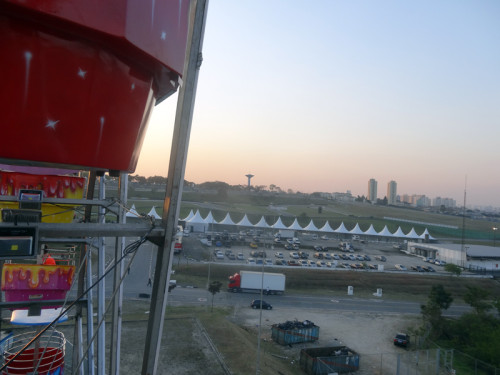 Roda-gigante no entardecer em Interlagos (Andrei Spinassé/Esportividade)
