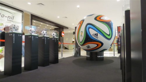 “Bolas históricas da Copa do Mundo" no shopping Ibirapuera 