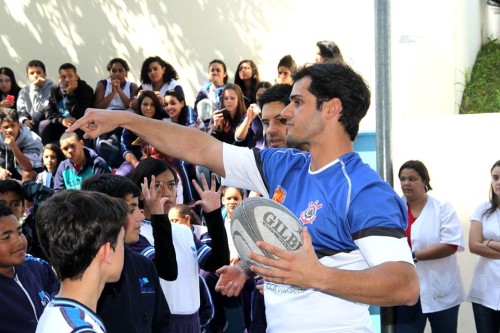 Rugby é apresentado a jovens de Barueri (Divulgação)