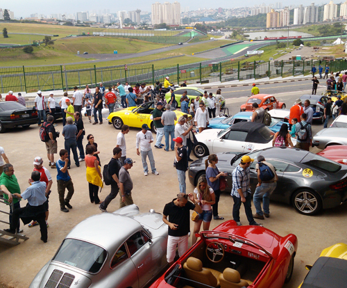 Exposição de carros antigos em Interlagos (Esportividade)