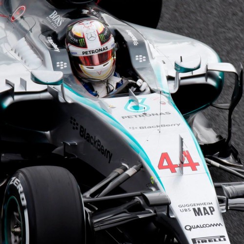 Lewis Hamilton, tricampeão de Fórmula 1 (Mercedes AMG Petronas)