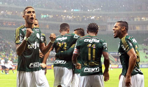 Jogadores do Palmeiras vibram após gol (Cesar Greco/ Ag. Palmeiras)