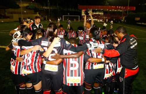 Jogadoras do time feminino do São Paulo (saopaulofc.net)
