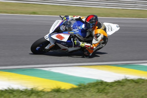 Zerbo acelerando na corrida em Interlagos (Sampafotos)