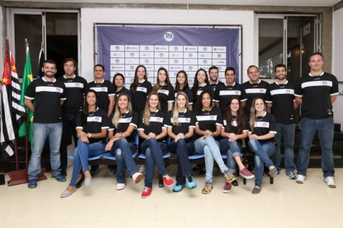 Equipe de vôlei do Pinheiros da temporada 2016/2017 (EC Pinheiros/Divulgação)
